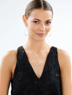 Zawieszka srebrna z cyrkoniami