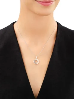 Zawieszka srebrna z cyrkoniami - rozeta