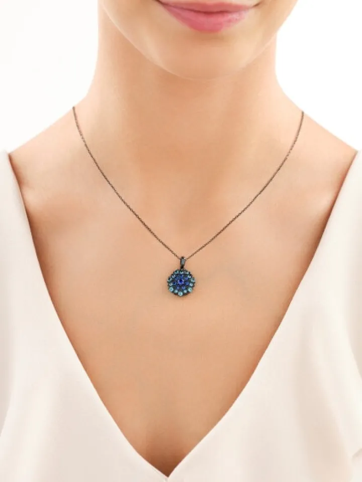 Zawieszka srebrna z cyrkoniami - rozeta