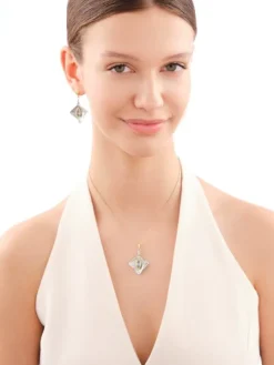 Zawieszka srebrna z cyrkonią