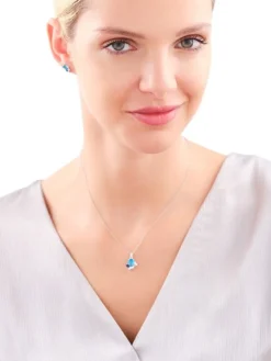 Zawieszka srebrna z cyrkoniami - motyl