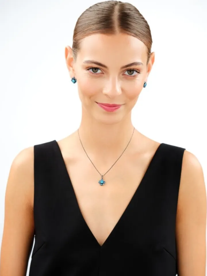 Zawieszka srebrna z cyrkoniami