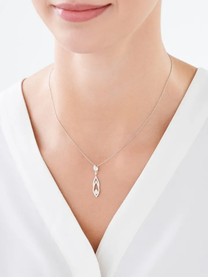 Zawieszka srebrna z cyrkoniami