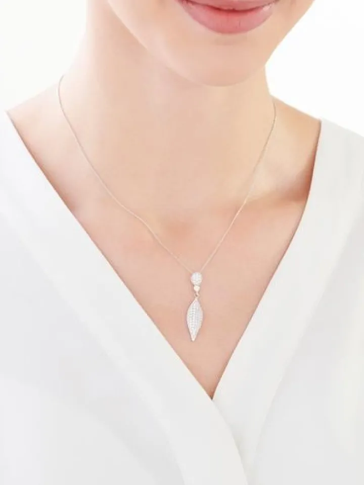 Zawieszka srebrna z cyrkoniami