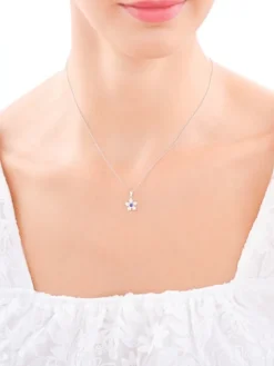 Zawieszka srebrna z cyrkoniami - kwiat