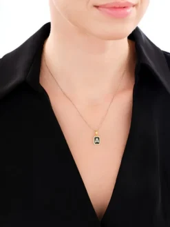 Zawieszka srebrna z cyrkoniami i emalią - litera A