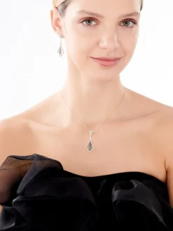 Zawieszka srebrna z cyrkoniami