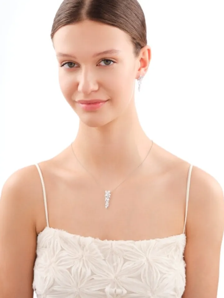 Zawieszka srebrna z cyrkoniami - kwiaty