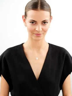 Zawieszka srebrna z perłą - liść