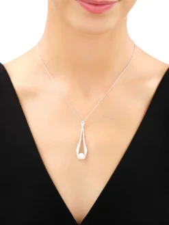 Zawieszka srebrna z perłą i cyrkoniami