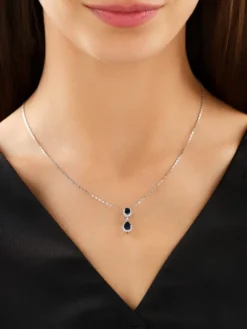 Zawieszka z białego złota z brylantami i szafirami - próba 585