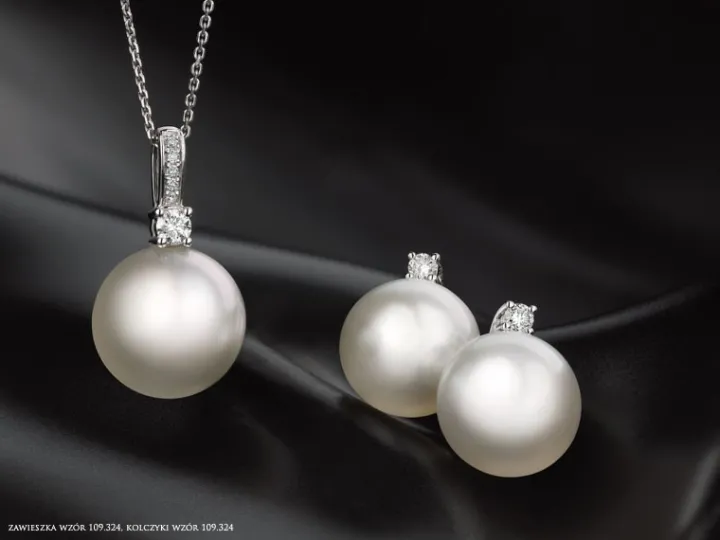 Zawieszka z białego złota z brylantami i perłą South Sea - próba 585