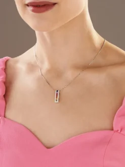 Zawieszka z białego złota z brylantami i szafirami kolorowymi - próba 585