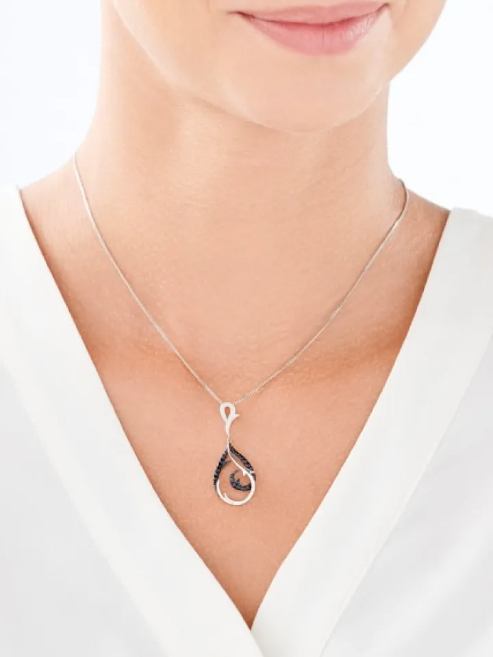 Zawieszka z białego złota z diamentami i szafirami - próba 585