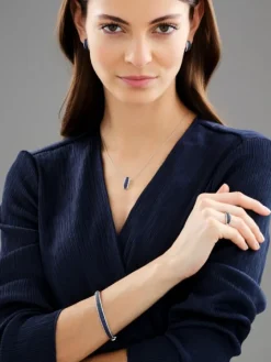 Zawieszka z białego złota z brylantami i szafirami - próba 585