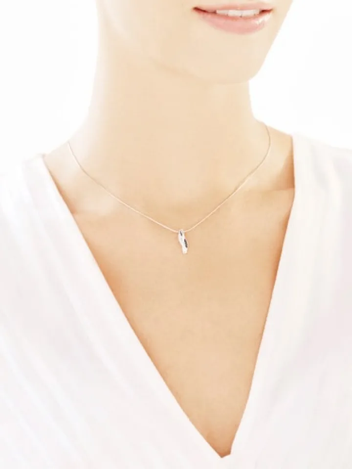 Zawieszka z białego złota z diamentami - 0,03 ct - próba 585