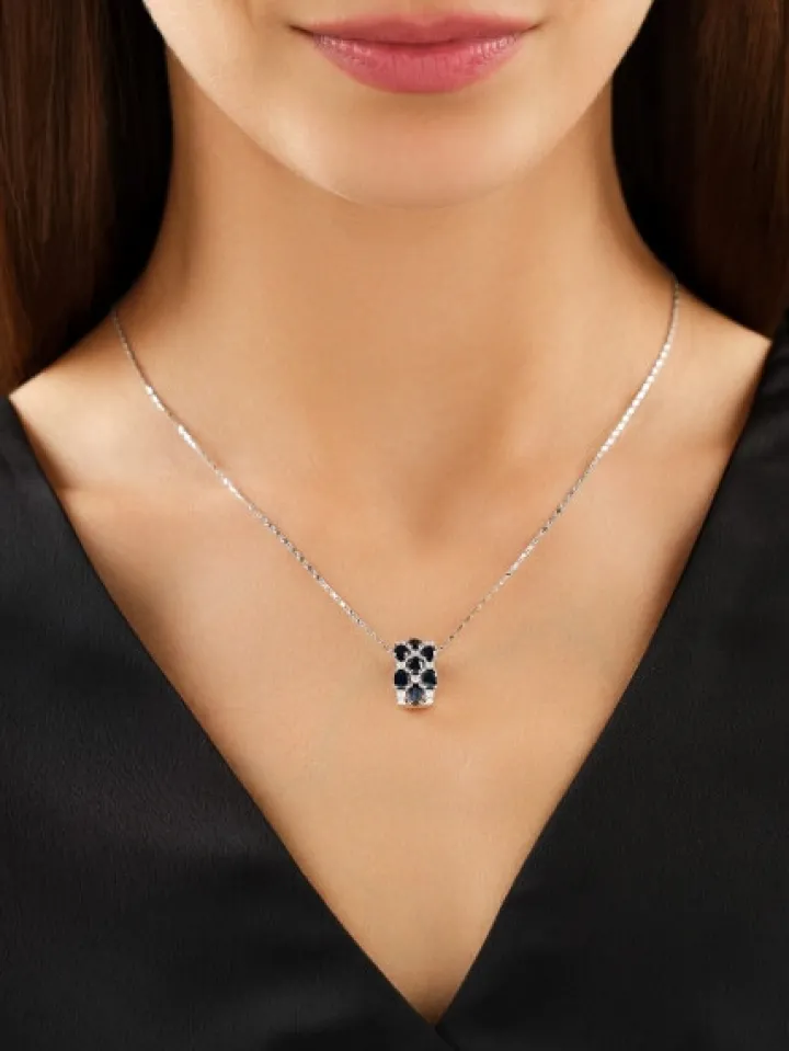 Zawieszka z białego złota z brylantami i szafirami - próba 585