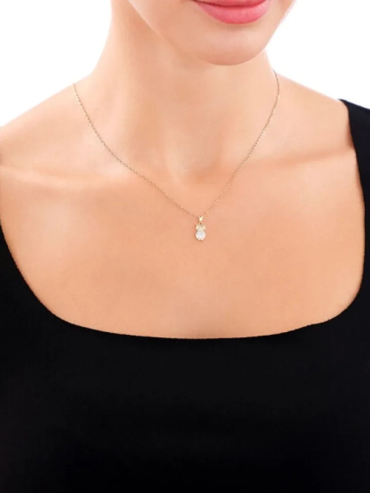 Zawieszka z żółtego złota z brylantami - sowa - 0,07 ct - próba 375