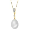 Zawieszka z żółtego złota z brylantami i perłą - próba 585