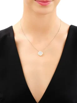 Zawieszka z żółtego złota z diamentami i masą perłową - próba 585