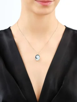 Zawieszka z żółtego złota z diamentami i agatem - kamea - próba 585