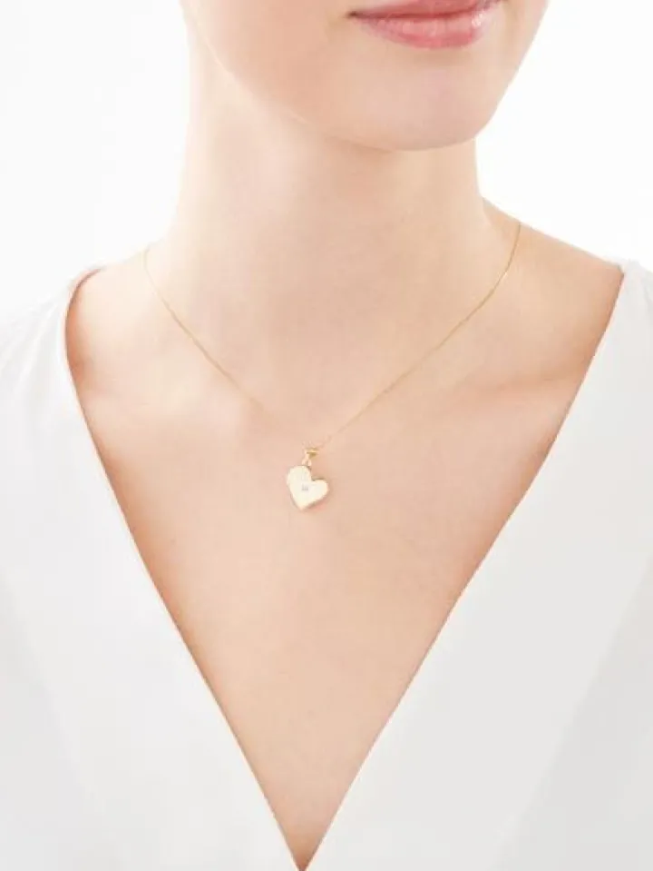 Zawieszka z żółtego złota z diamentem - puzderko - serce - 0,005 ct - próba 375