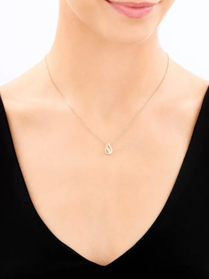 Zawieszka z żółtego złota z diamentem - 0,006 ct - próba 375