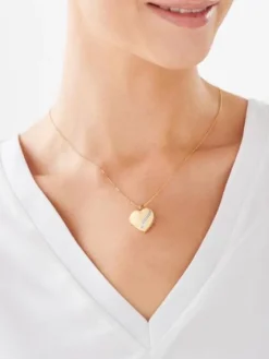 Zawieszka z żółtego złota z diamentami - puzderko - serce - 0,01 ct - próba 375