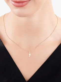 Zawieszka z żółtego złota z diamentami - medalik Matka Boska - 0,006 ct - próba 375