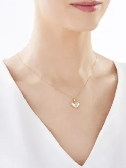 Zawieszka z żółtego złota z diamentem - puzderko - serce - 0,005 ct - próba 375