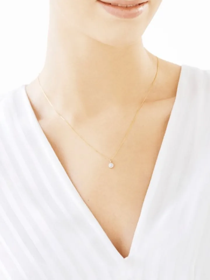 Zawieszka z żółtego złota z diamentami - 0,05 ct - próba 585