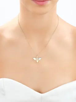 Złota zawieszka z emalią - owad