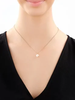 Złota zawieszka z perłą - kwiat lotosu