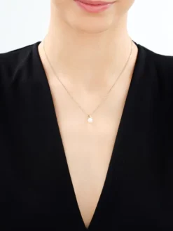 Złota zawieszka z perłą - serce