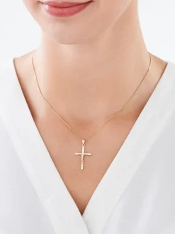 Złota zawieszka z wizerunkiem Chrystusa - krzyż