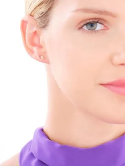 Złote kolczyki z cyrkoniami - love