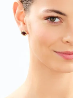 Złote kolczyki z granatami