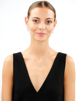 Złote kolczyki z kryształami syntetycznymi