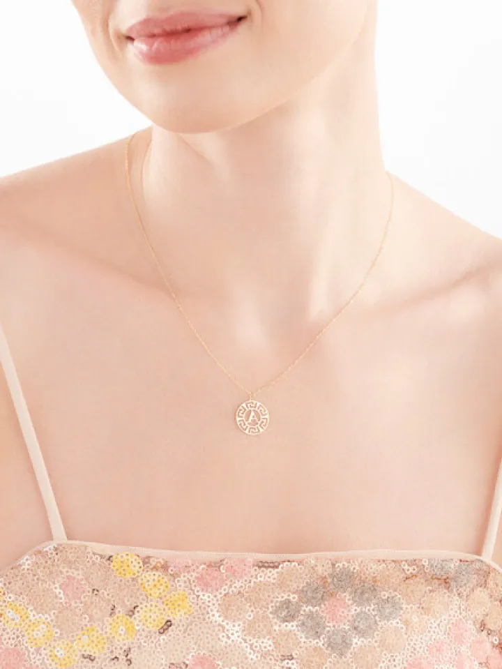 Złoty naszyjnik, ankier - litera A