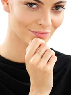 Złoty pierścionek - serca