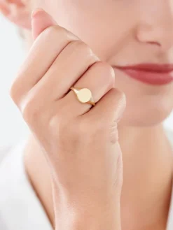 Złoty pierścionek -  sygnet