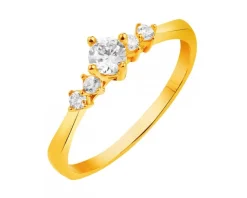 Złoty pierścionek z cyrkoniami
