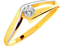 Złoty pierścionek z cyrkonią