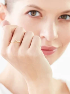 Złoty pierścionek z cyrkoniami - serce