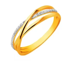 Złoty pierścionek z cyrkoniami