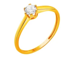 Złoty pierścionek z cyrkonią
