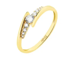 Złoty pierścionek z cyrkoniami