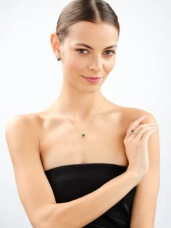 Złoty pierścionek z cyrkonią