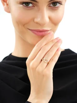 Złoty pierścionek z cyrkoniami - serce