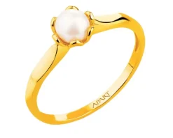 Złoty pierścionek z perłą